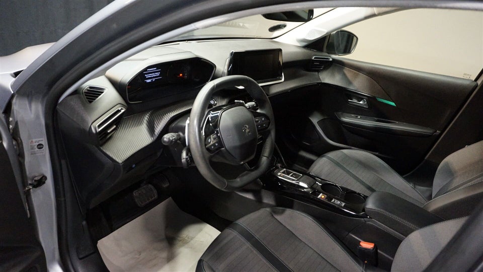 Peugeot 208 1,2 PureTech 100 Selection Sport EAT8 5d