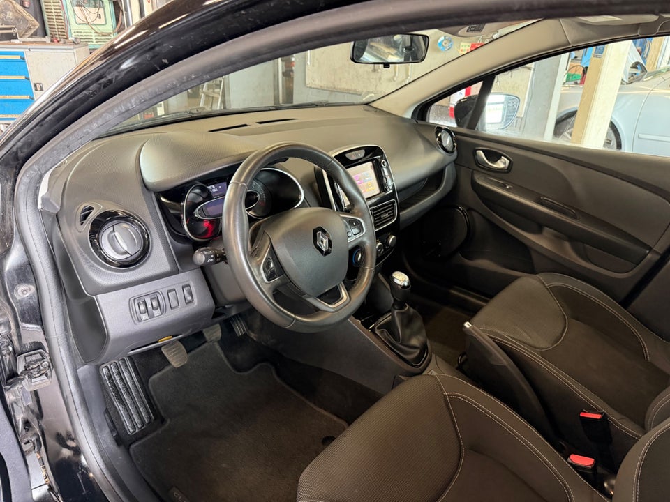 Renault Clio IV 1,5 dCi 90 Zen Sport Tourer 5d