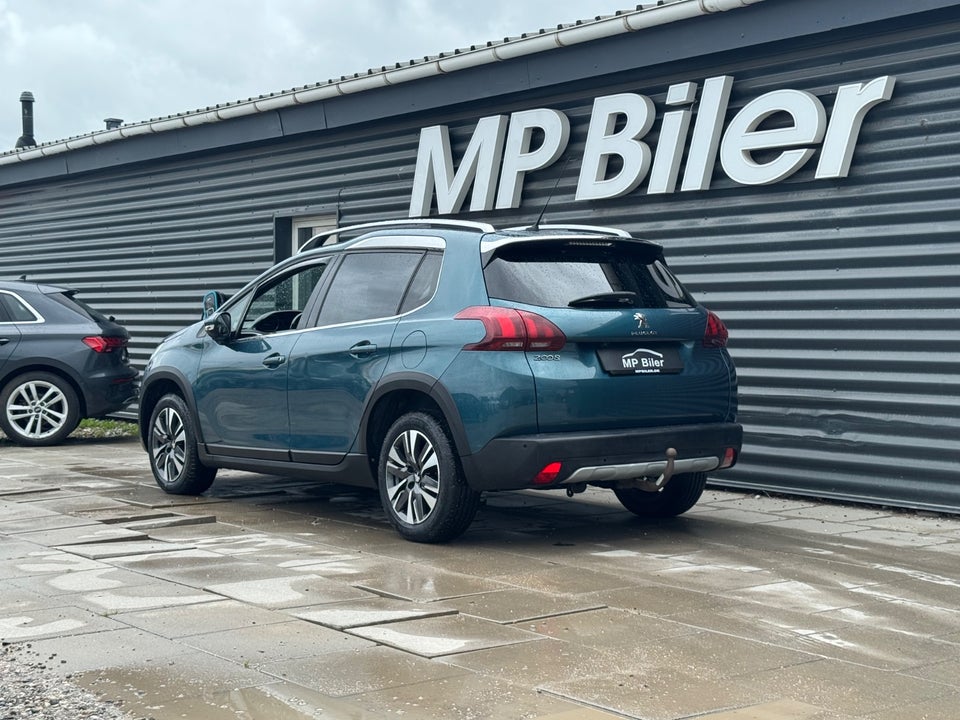 Peugeot 2008 1,6 BlueHDi 100 Allure Sky 5d