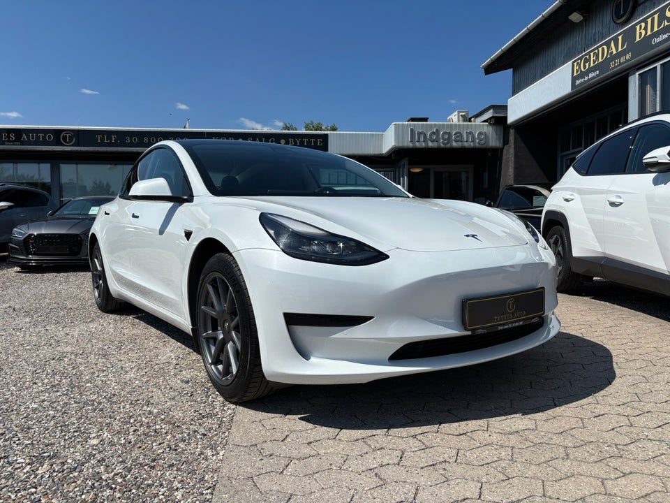 Tesla Model 3 RWD 4d