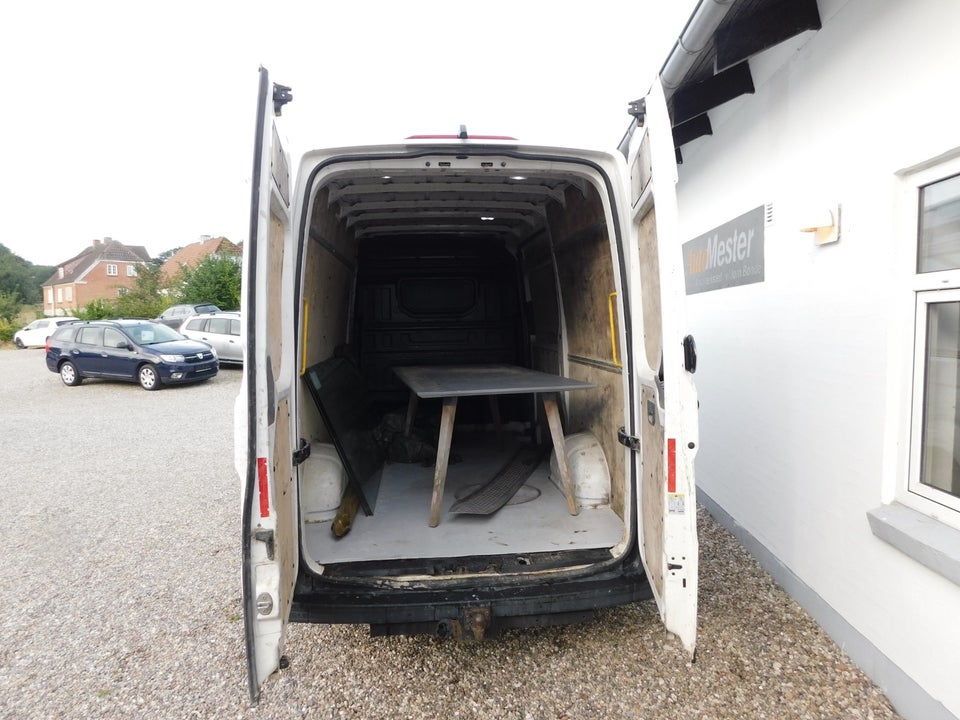 VW Crafter 35 2,0 TDi 177 Kassevogn L3H2