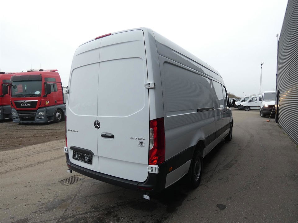 Mercedes Sprinter 317 2,0 CDi A3 Kassevogn aut. RWD