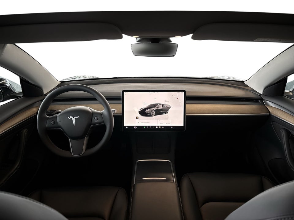 Tesla Model 3 RWD 4d