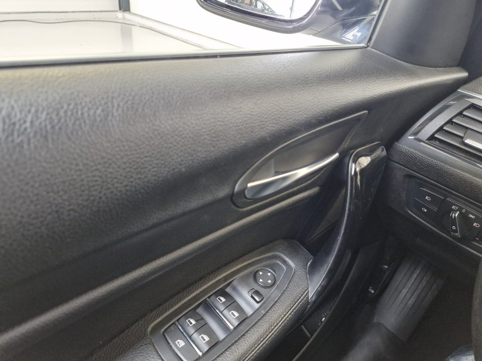 BMW 118i 1,5 Sport Line aut. 5d