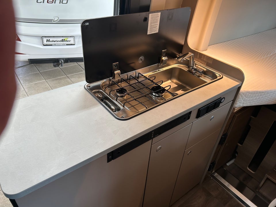 Carado CV602 PRO 2,2 JTD 140 aut. 3d