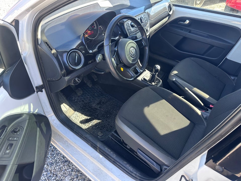 VW Up! 1,0 75 Club Up! BMT 5d