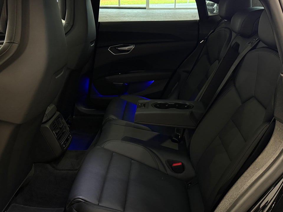 Audi e-tron GT quattro 4d