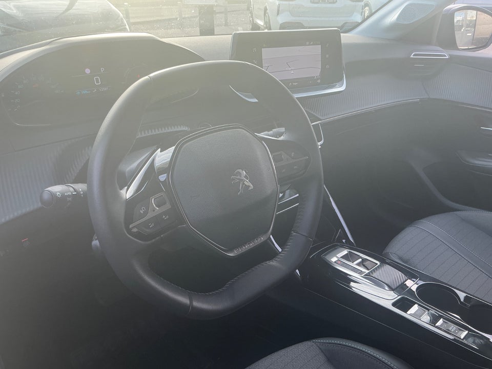 Peugeot e-208 50 Allure 5d