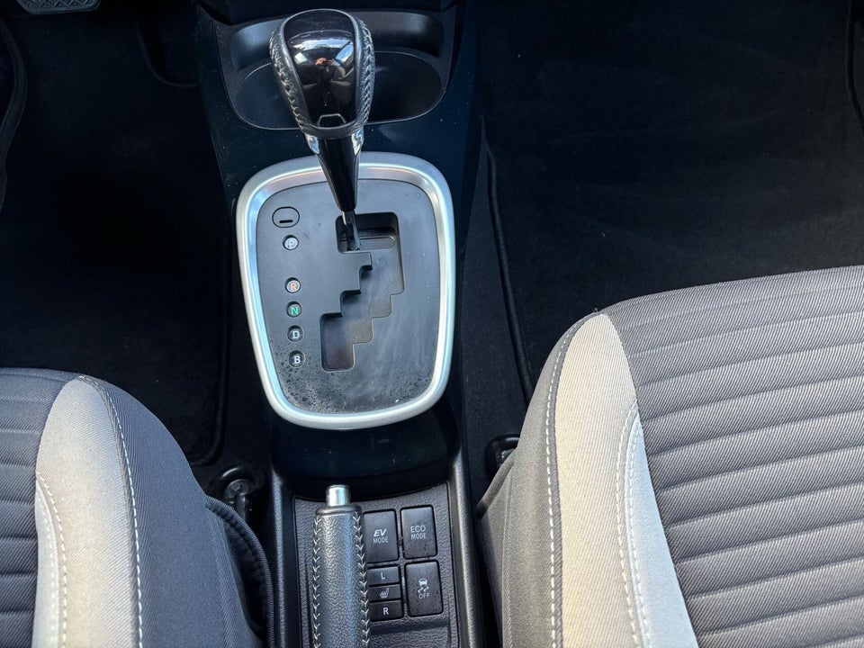 Toyota Yaris 1,5 Hybrid Delight e-CVT 5d