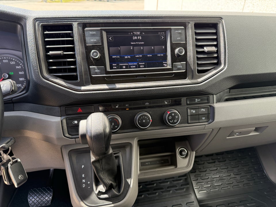 VW Crafter 35 2,0 TDi 177 Kassevogn L3H3 aut.