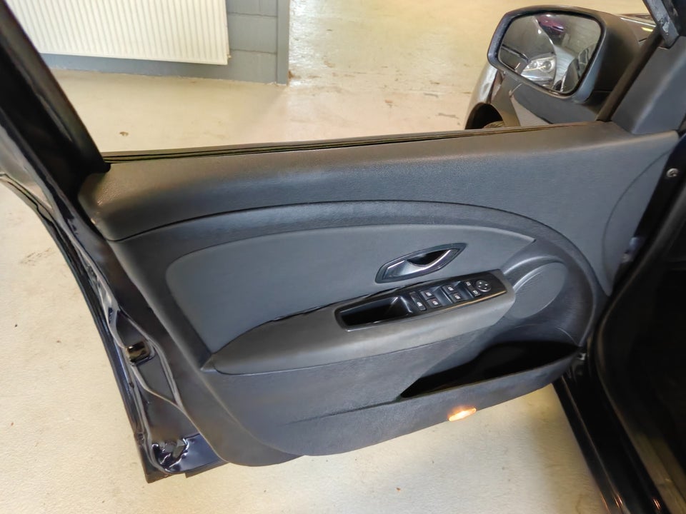 Renault Megane III 1,9 dCi 130 Dynamique Sport Tourer 5d