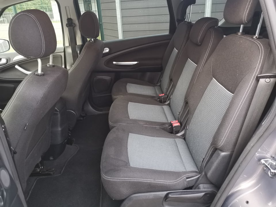 Ford S-MAX 1,6 SCTi 160 Titanium 7prs 5d