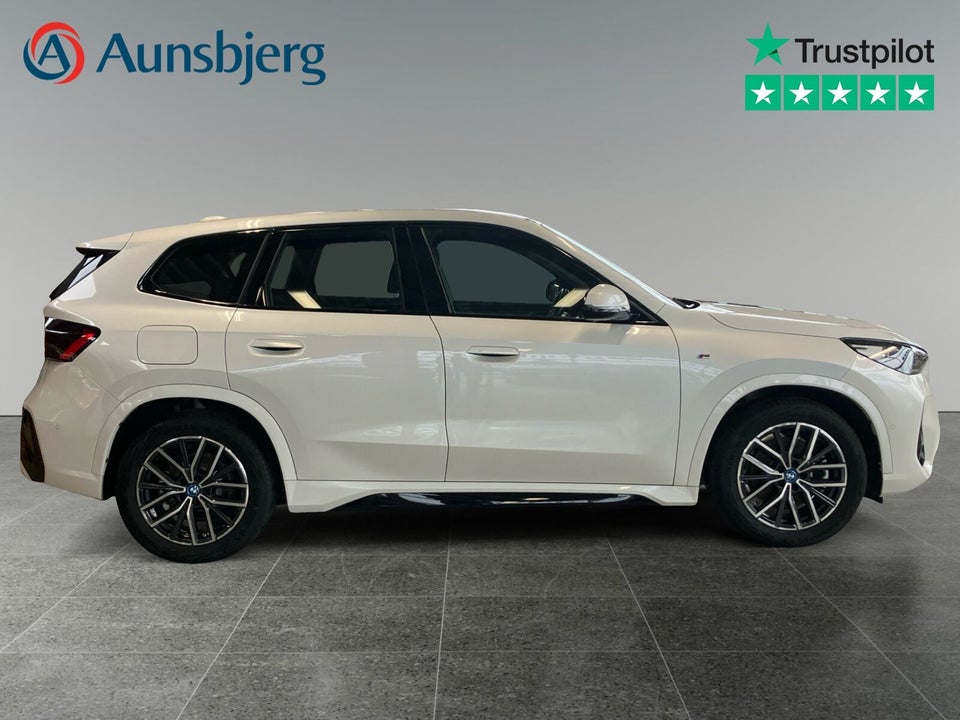 BMW iX1 xDrive30 M-Sport 5d