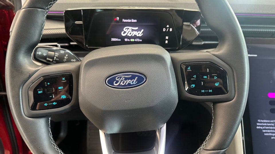 Ford Explorer 82 Premium Extended Range 5d