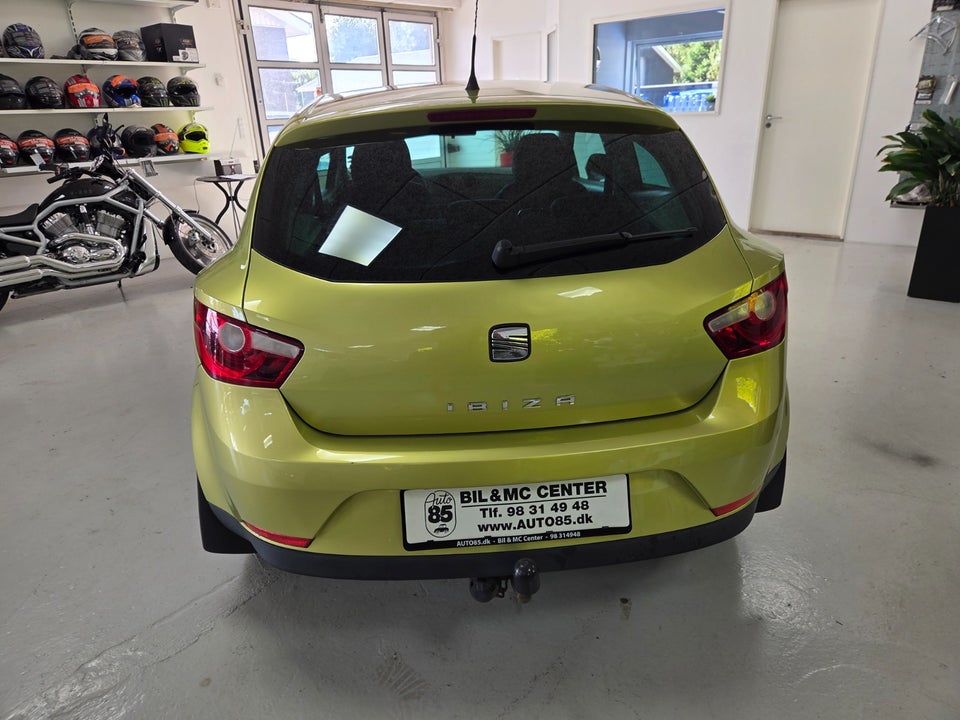 Seat Ibiza 1,4 16V Reference SC 3d