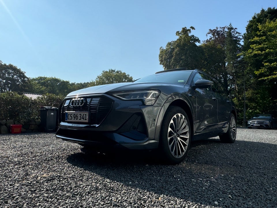 Audi e-tron 55 S-line Sportback quattro 5d