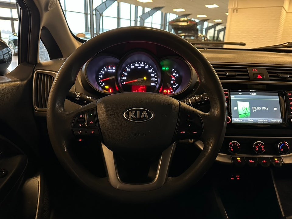 Kia Rio 1,1 CRDi 75 Attraction+ 5d