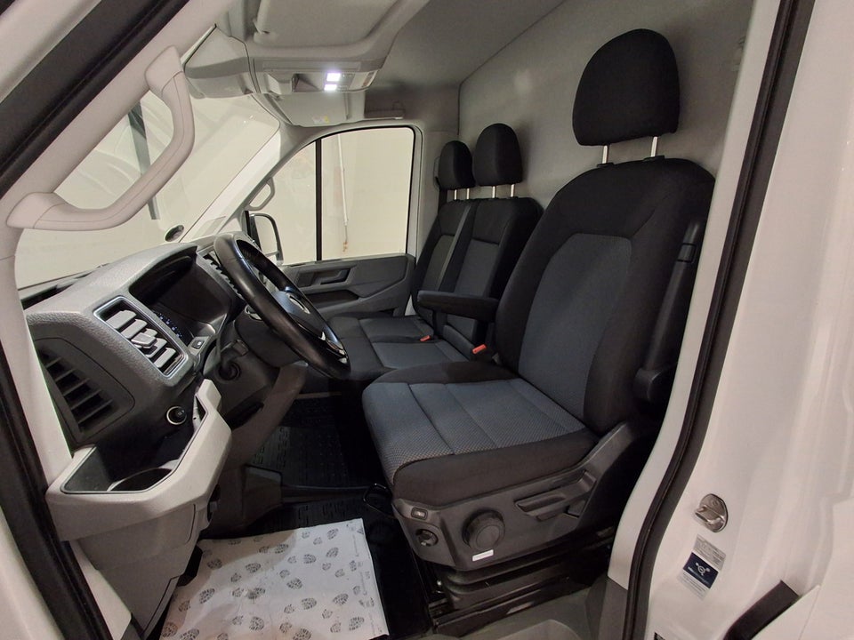 VW Crafter 35 2,0 TDi 177 Kassevogn L3H3 aut.