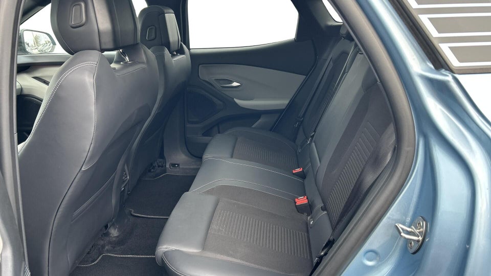 Ford Explorer 79 Premium Extended Range AWD 5d