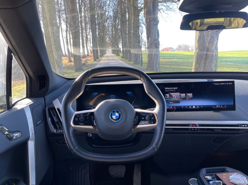 BMW iX xDrive40 Sport 5d