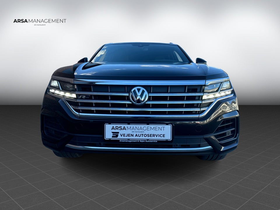 VW Touareg 3,0 TDi 286 R-line aut. 4Motion 5d