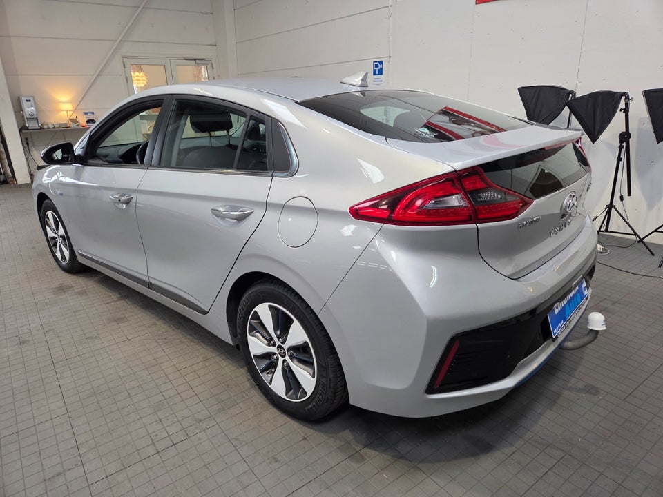 Hyundai Ioniq 1,6 PHEV Premium DCT 5d