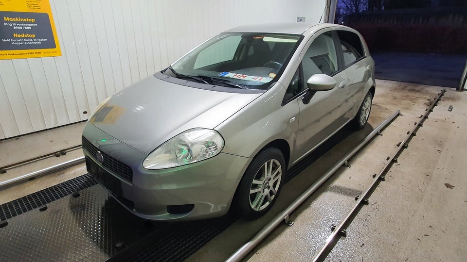 Fiat Grande Punto 1,3 JTD 75 Dynamic 5d