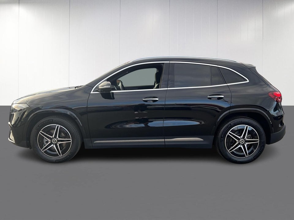 Mercedes EQA300 AMG Line 4Matic 5d