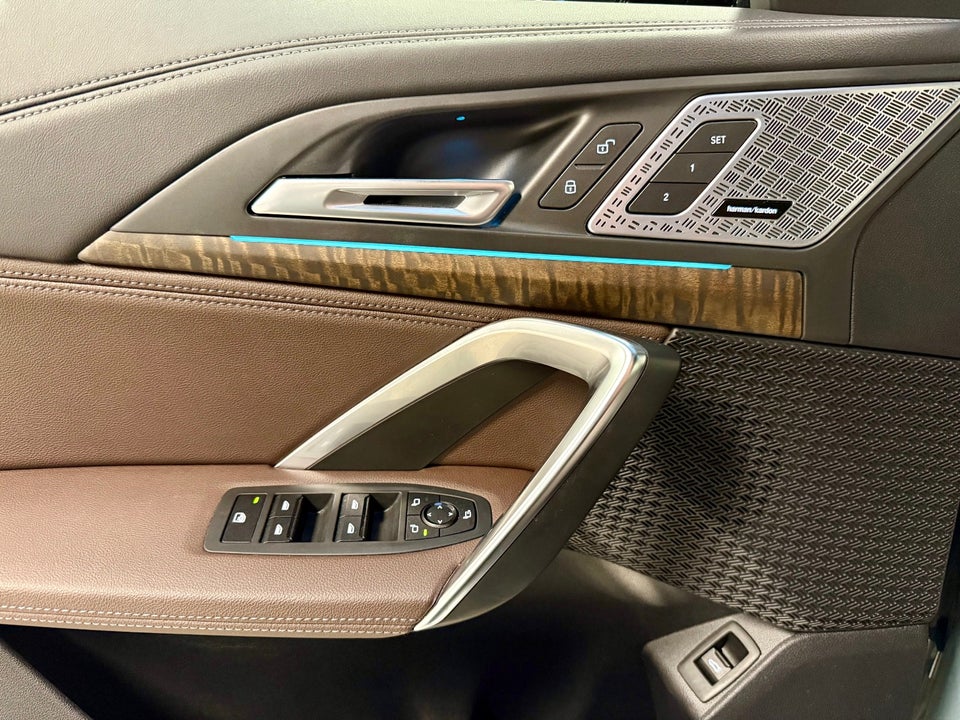 BMW iX1 xDrive30 Fully Charged M-Sport 5d