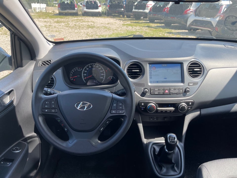 Hyundai i10 1,0 Premium 5d