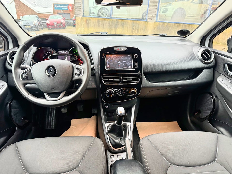 Renault Clio IV 1,5 dCi 90 Limited Sport Tourer 5d