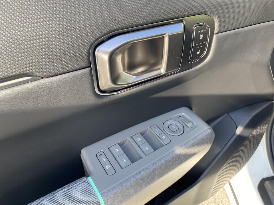 Kia EV4 81 Long Range Business Plus Fastback 4d