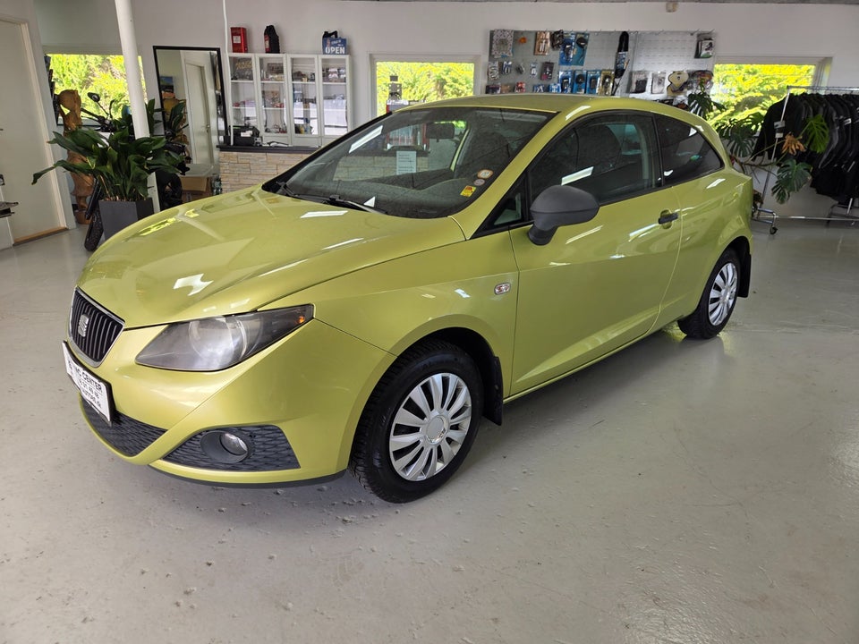 Seat Ibiza 1,4 16V Reference SC 3d