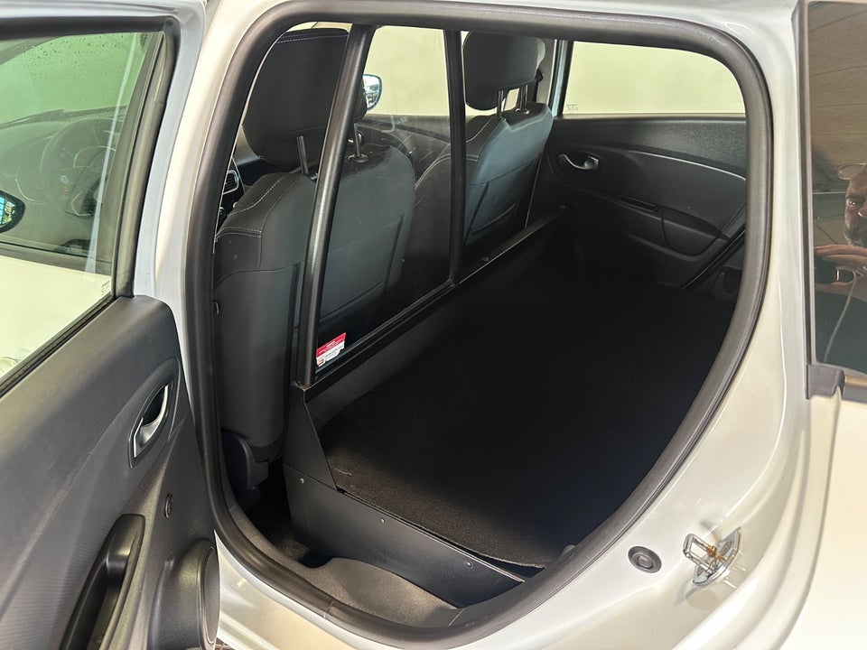 Renault Clio IV 0,9 TCe 90 Zen Sport Tourer Van 5d