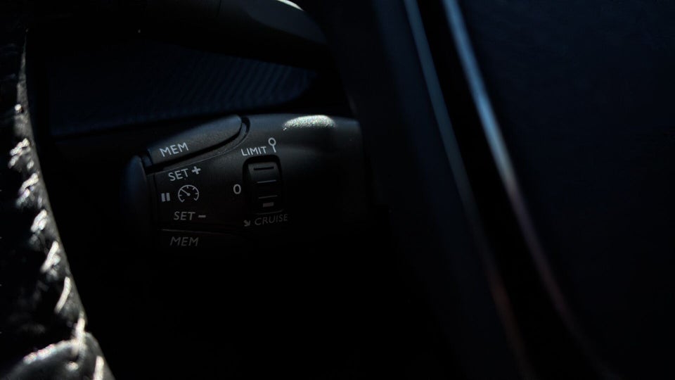 Peugeot 2008 1,2 PureTech 130 Vision Pack 5d