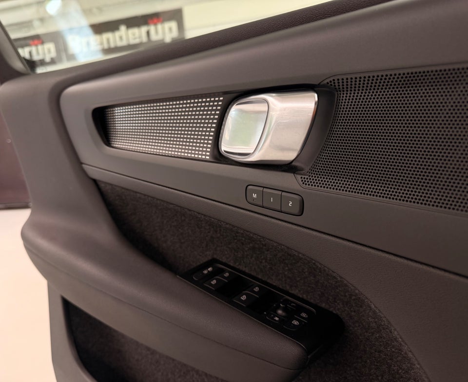 Volvo XC40 P6 ReCharge Core 5d