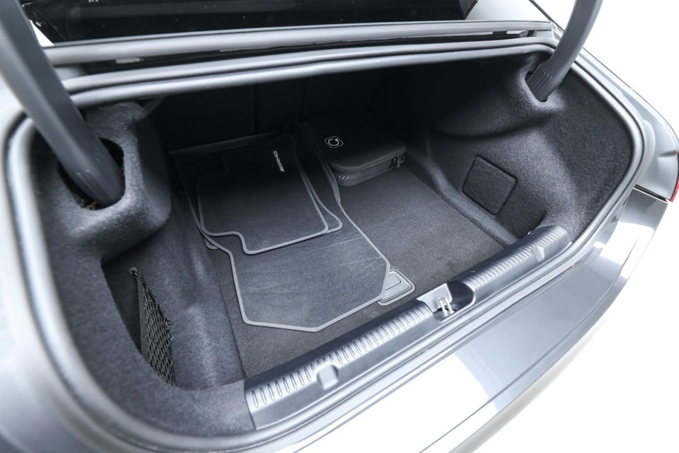 Mercedes EQE350 AMG Line 4d