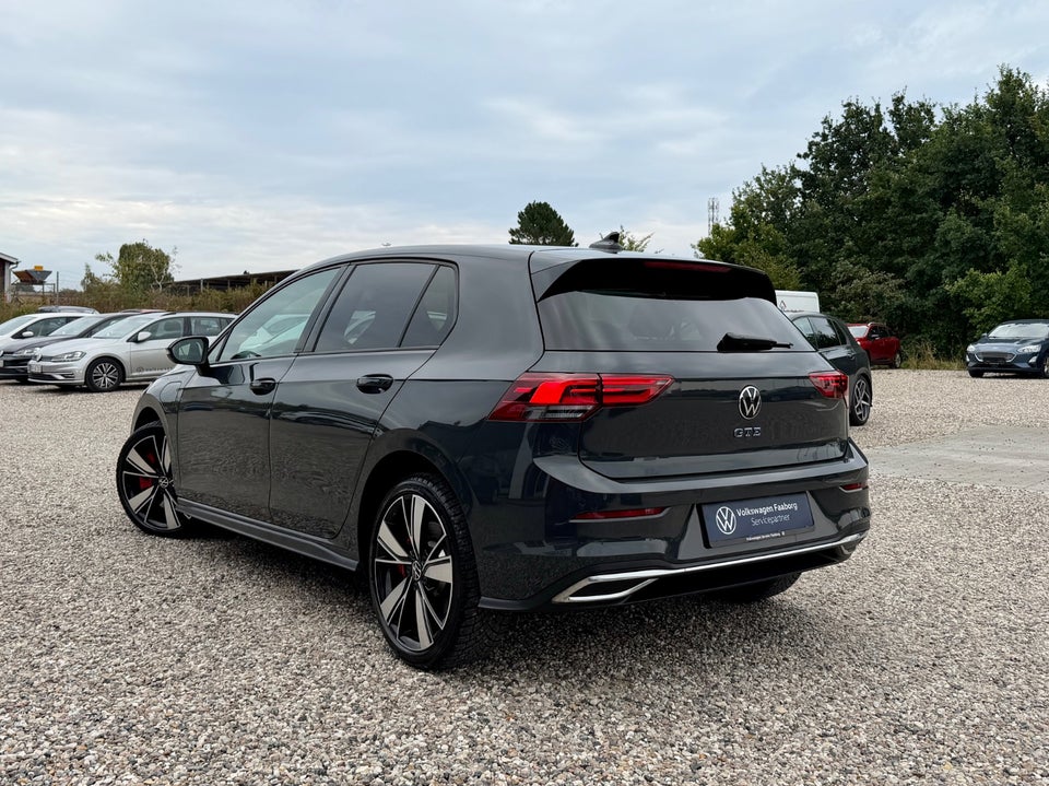VW Golf VIII 1,4 GTE DSG 5d