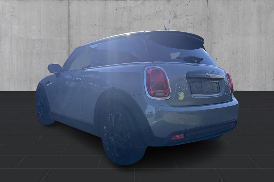 MINI Cooper SE Classic Trim 3d