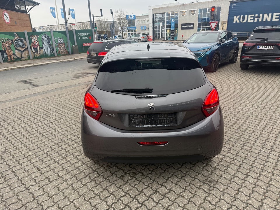 Peugeot 208 1,2 PureTech 82 Allure Sky 5d