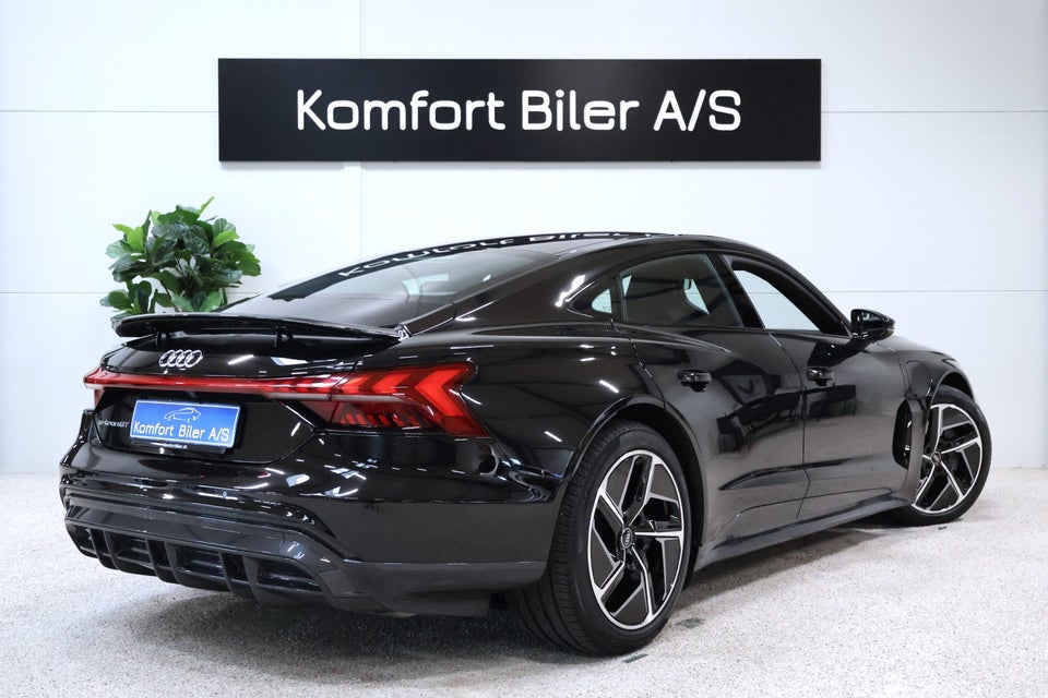 Audi e-tron GT quattro 4d