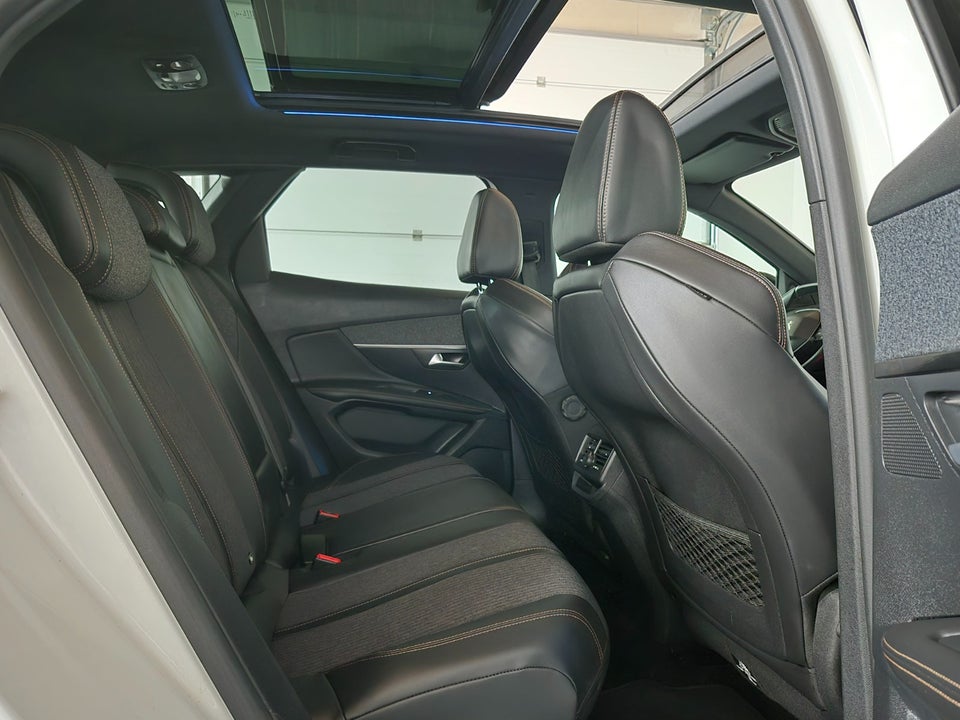 Peugeot 3008 1,6 e-THP 165 GT Line EAT6 5d