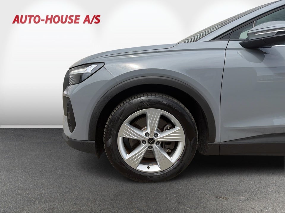 Audi Q4 e-tron 40  5d