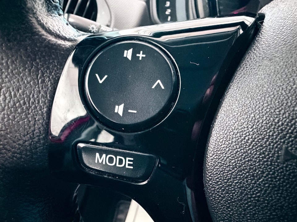 Peugeot 108 1,0 e-VTi 72 Allure+ 5d