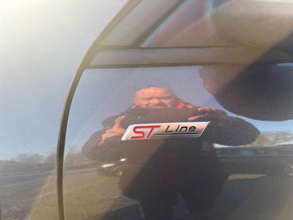 Ford Kuga 2,5 PHEV ST-Line X CVT 5d