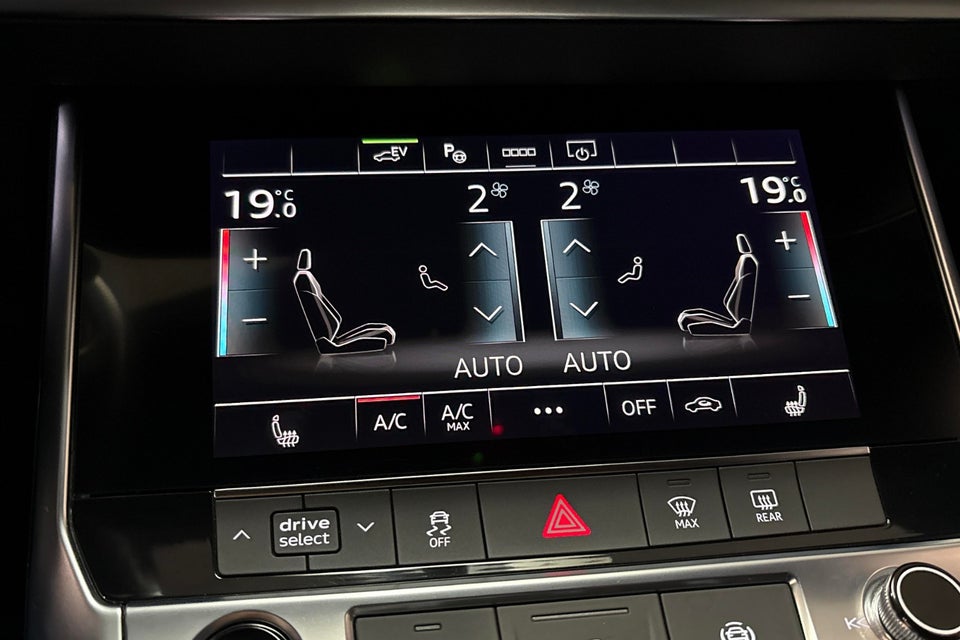 Audi A6 50 TFSi e Sport Prestige quattro S-tr. 4d