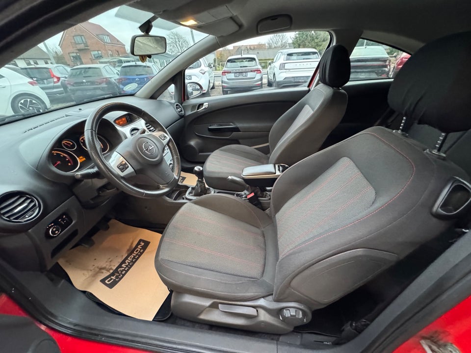 Opel Corsa 1,4 16V Enjoy 3d