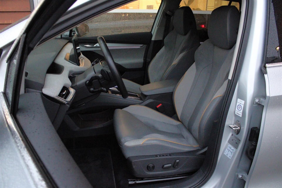 Skoda Enyaq 80 iV Selection Lounge 5d