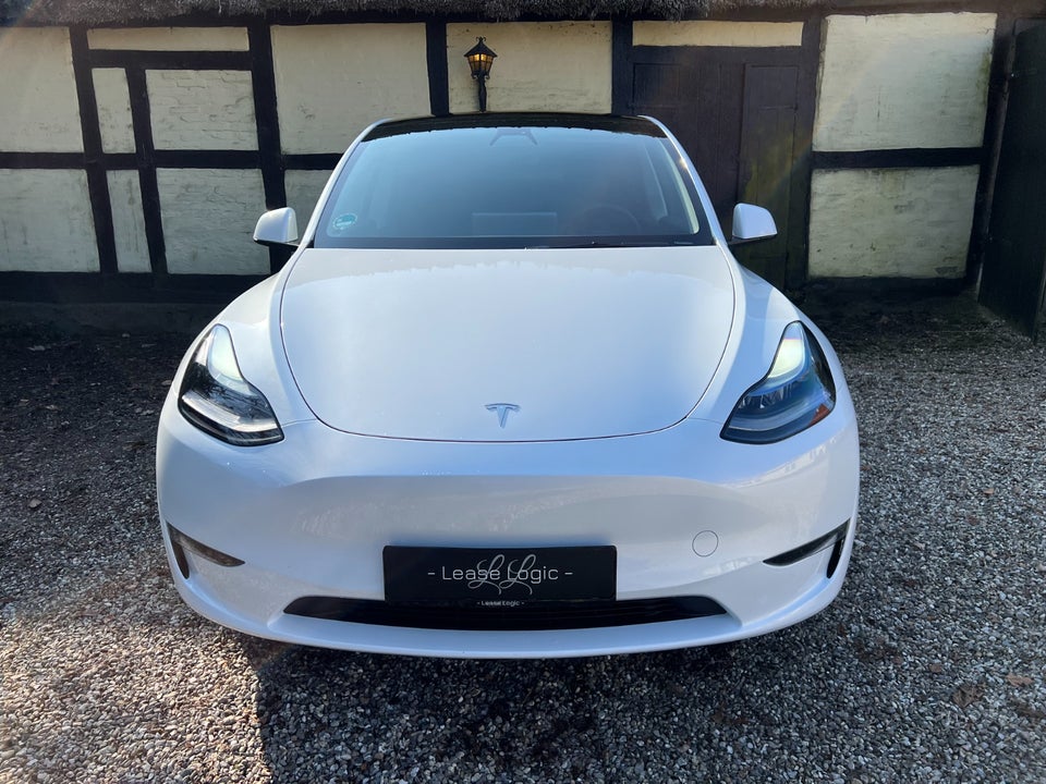 Tesla Model Y Long Range AWD 5d