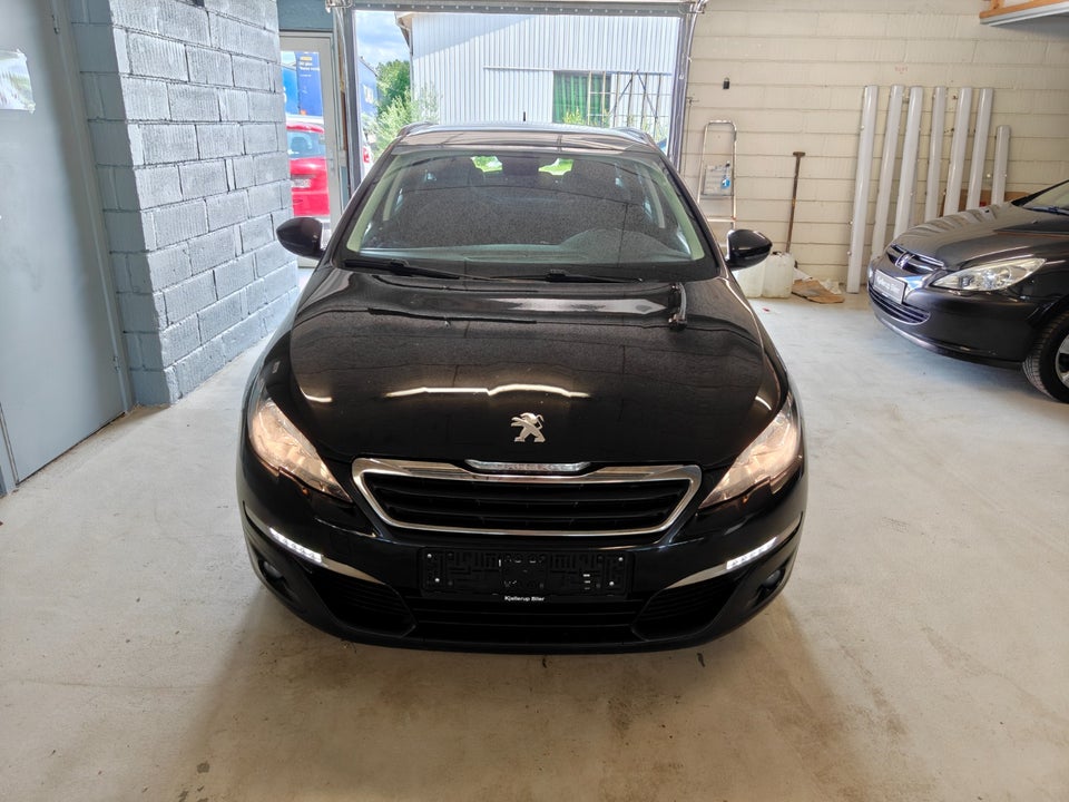 Peugeot 308 1,6 BlueHDi 120 Style Limited SW 5d